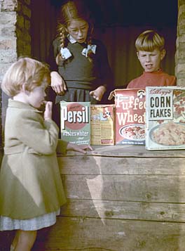 Agfa Colour Negative - Children with soap boxes